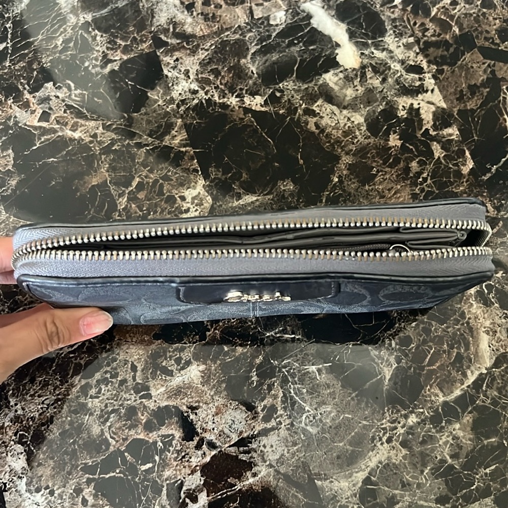 Coach Wallet In Signature Canvas - image 2